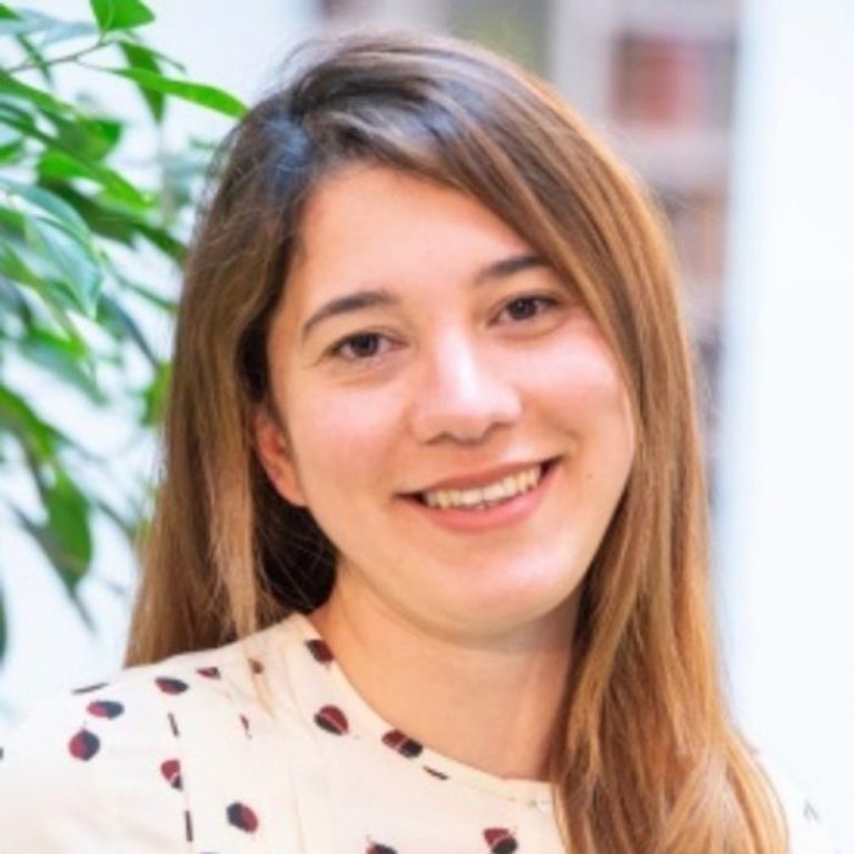 Doç. Dr. Melis Cin